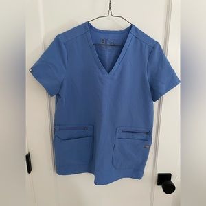 Ceil Blue 6 Pocket Scrub Top